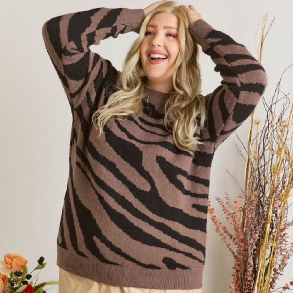 PLUS SIZE PULLOVER SWEATER